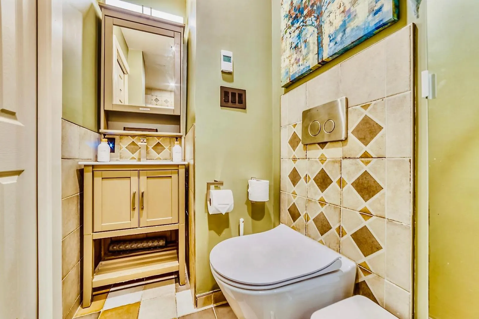 Guest house Neocolonial Nouveau Kensington Vacation Home Vancouver Canada